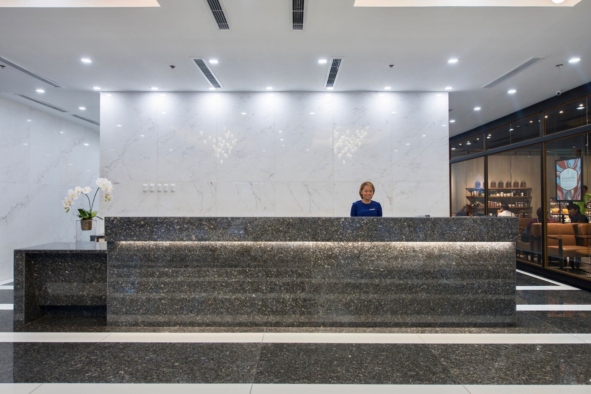 The Sphere Serviced Residences Managed By Hii Makati City Exterior foto